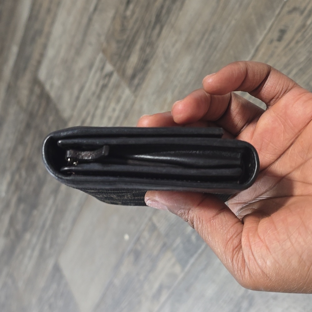 Fendi Zucca Wallet (Full Inclusion) - Picture 5 of 13